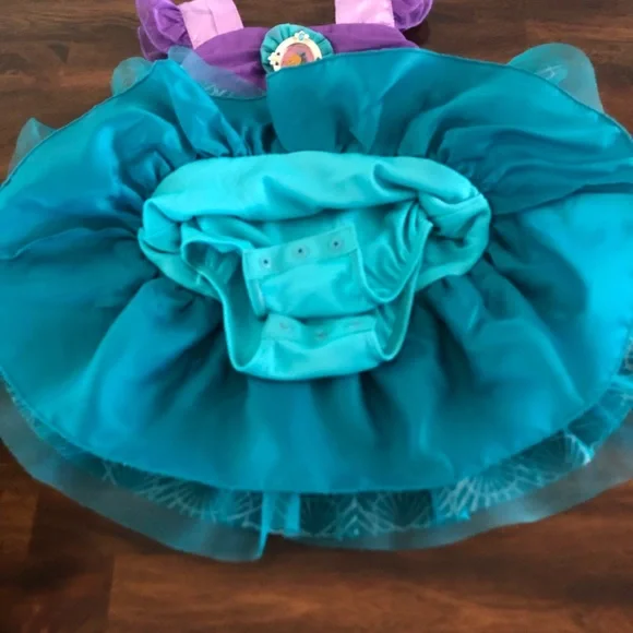 ❗️SOLD❗️Disney Store Ariel Deluxe Costume - Picture 4 of 7